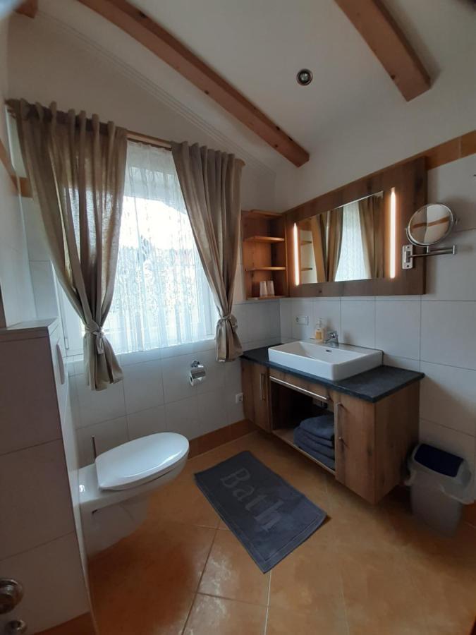Appartement Alexandra Neukirchen am Großvenediger Eksteriør bilde