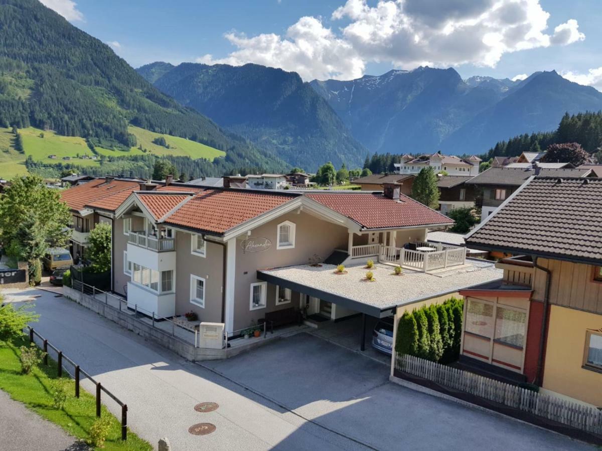 Appartement Alexandra Neukirchen am Großvenediger Eksteriør bilde